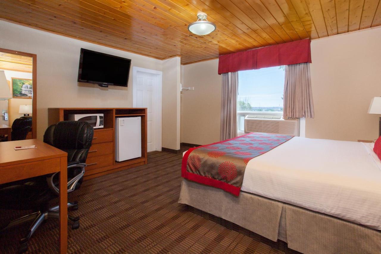 Econo Lodge Inn & Suites Medicine Hat Zewnętrze zdjęcie