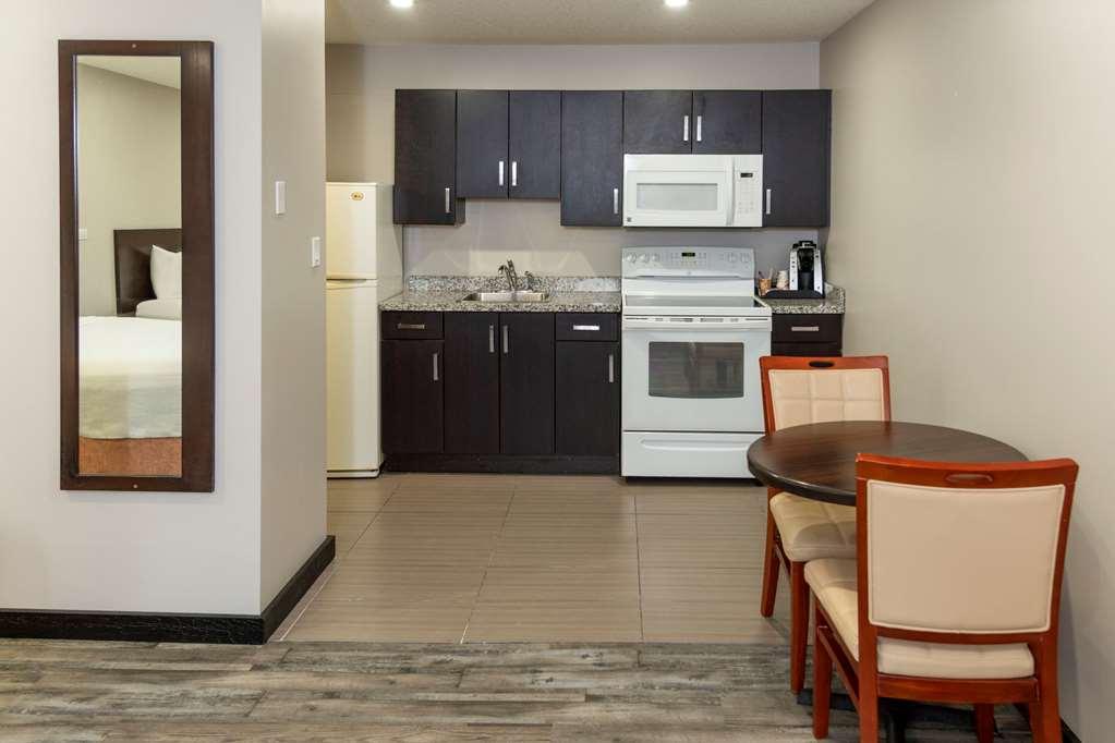 Econo Lodge Inn & Suites Medicine Hat Pokój zdjęcie