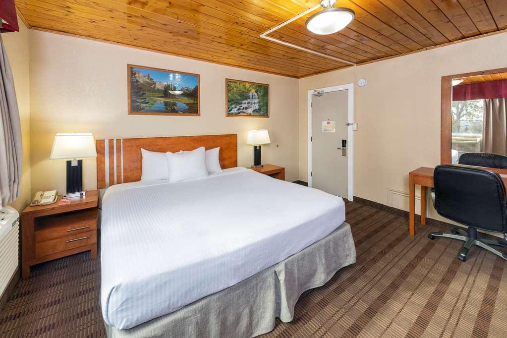 Econo Lodge Inn & Suites Medicine Hat Pokój zdjęcie